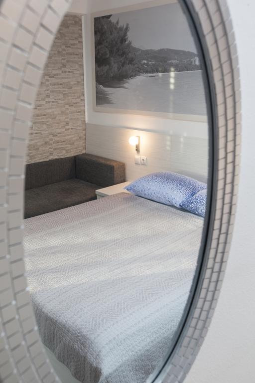 Apartments Smiljka Tučepi 部屋 写真