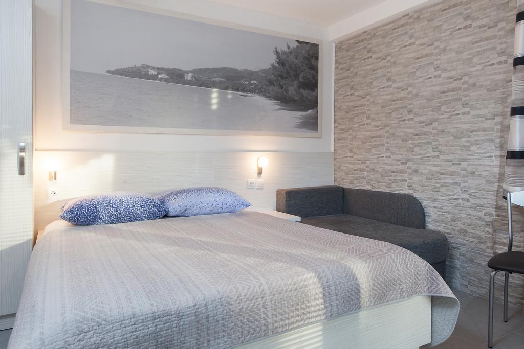 Apartments Smiljka Tučepi 部屋 写真